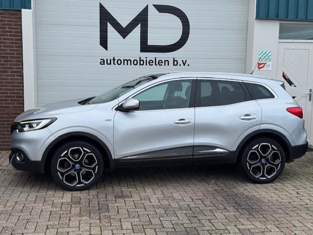 Renault Kadjar 1.2 TCe Bose Sport edition - Panoramadak -LED, Voorwielaandrijving, Kadjar, Stof, Gebruikt