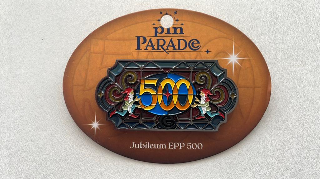 Efteling pin Jubileum Pin Parade op kaartje EPP 500, Ophalen of Verzenden, Zo goed als nieuw, Button of Speldje