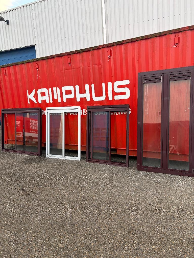 Partij aluminium kozijn raam dubbel glas ( 391 )