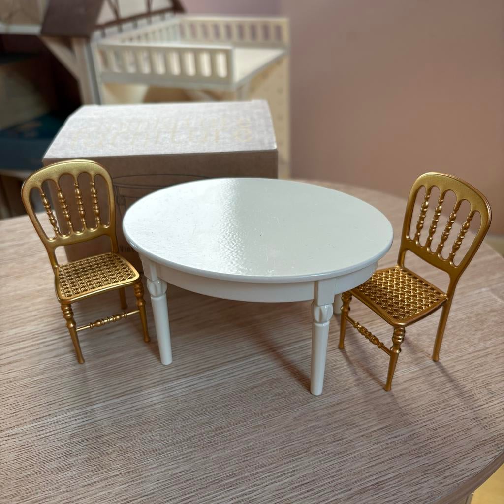 Maileg Vintage Eettafel Muis met 2 Stoelen, Kinderen en Baby's, Ophalen, Nieuw, Jongen of Meisje