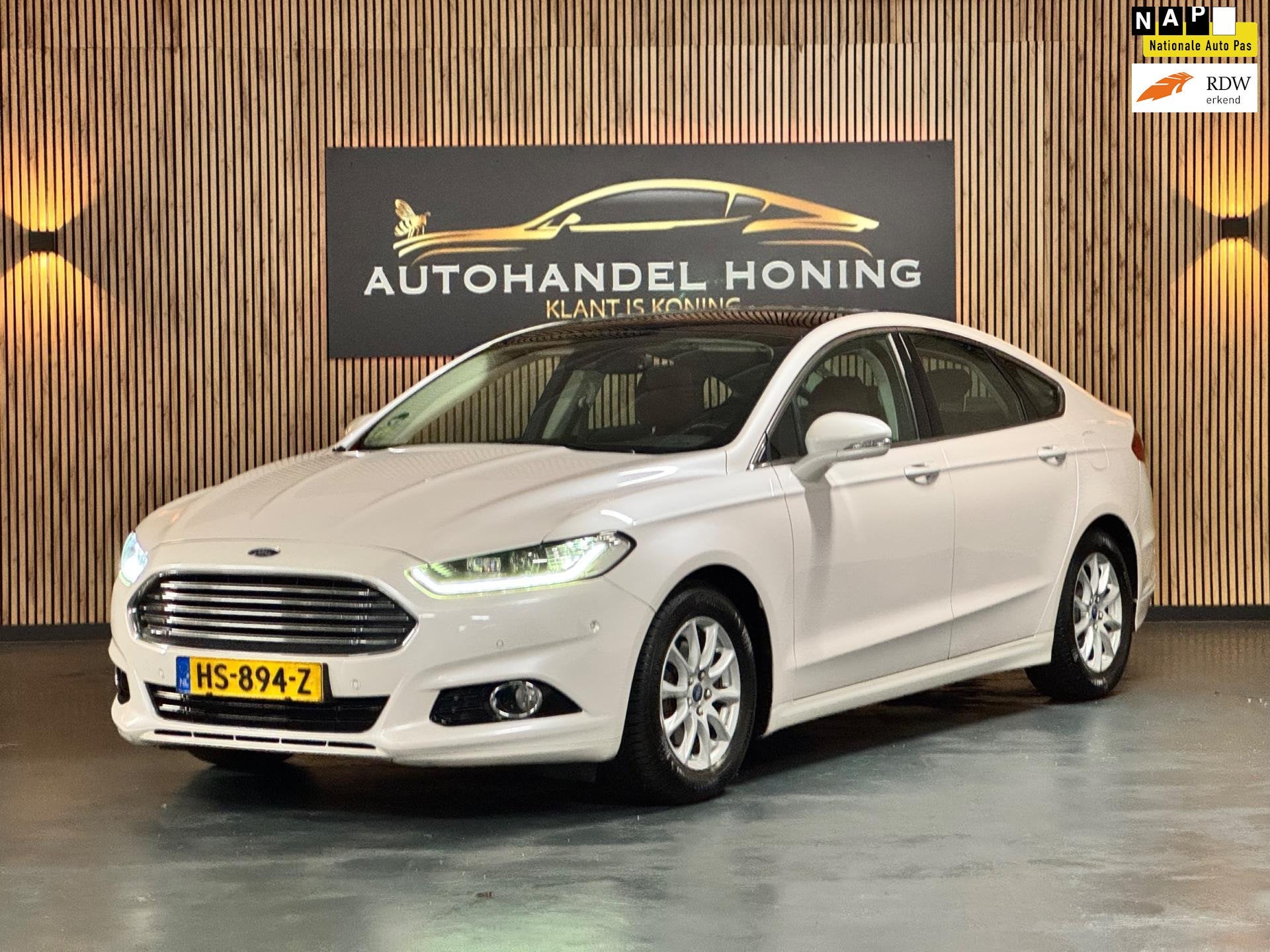 Ford Mondeo 1.5 TDCi Titanium|PANO|STUURVERW|LEDER|XENON|LED, 28 km/l, Gebruikt, Euro 6, 4 cilinders