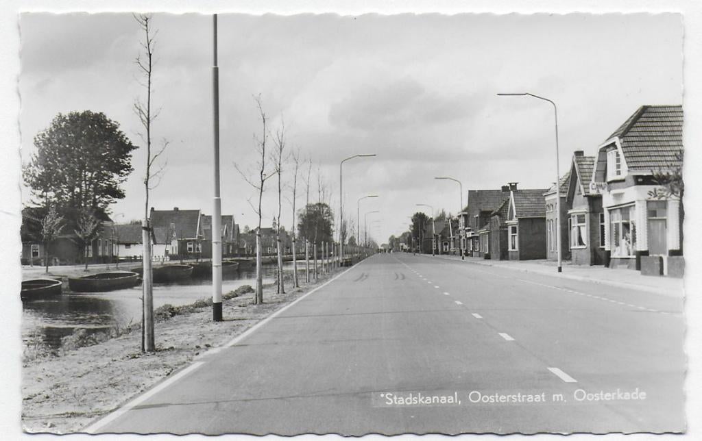 Stadskanaal Oosterstraat Oude ongelopen ansichtkaart ( 79), Verzamelen, Ansichtkaarten | Nederland, Ophalen of Verzenden, 1960 tot 1980