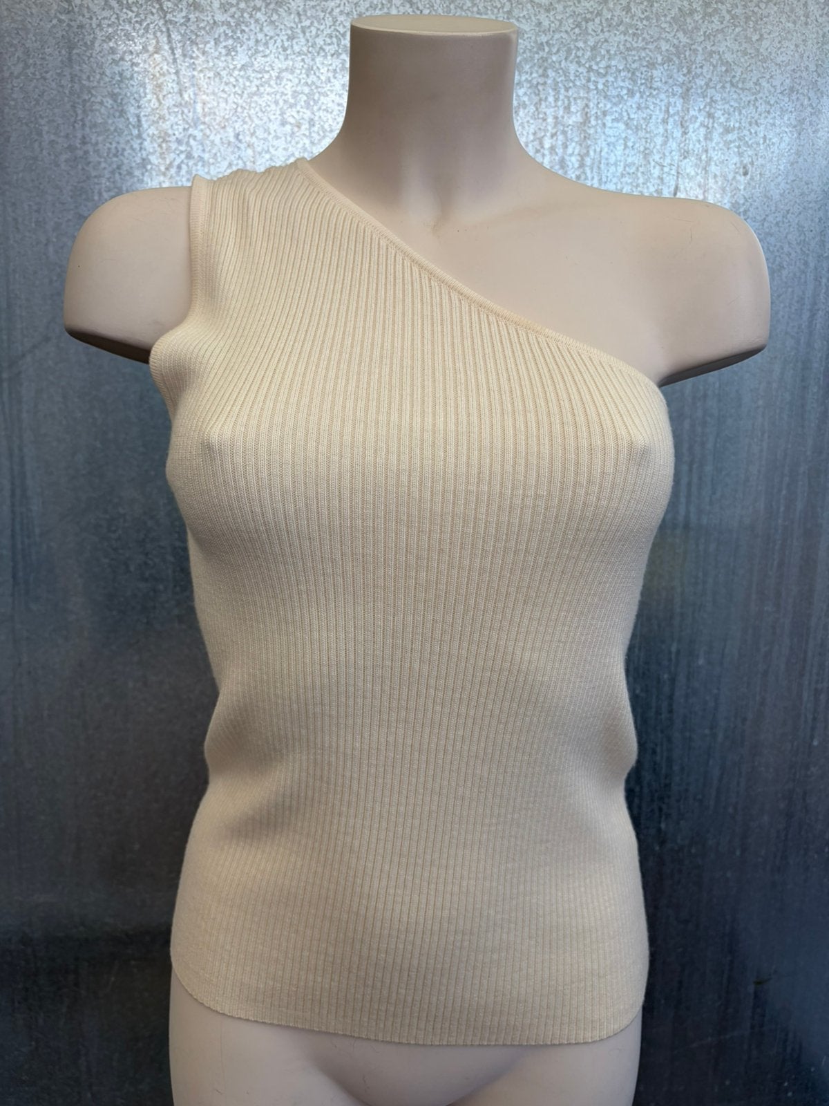 RAE top wol 40 off white one shoulder, Maat 38/40 (M), Wit, Ophalen of Verzenden, Zo goed als nieuw