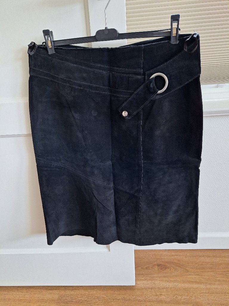 Zwarte suède rok 40, Ophalen of Verzenden, Gedragen, Maat 38/40 (M), Zwart