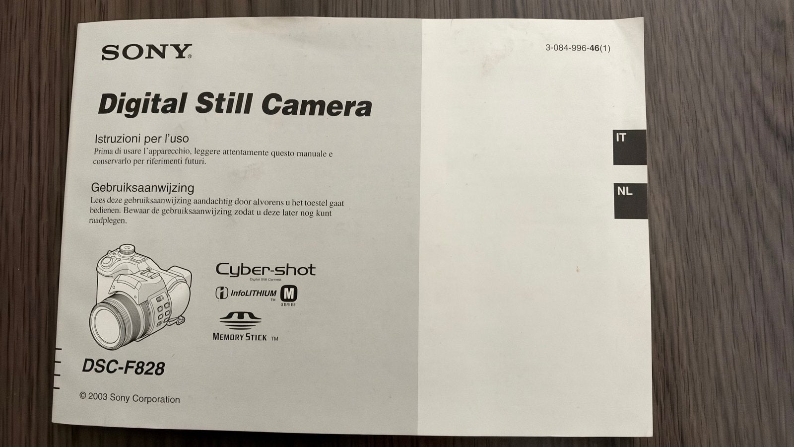 Sony Cyber-shot DSC-F828 Digitale Camera met Accessoires, Ingebouwde flitser, Gebruikt, Ophalen of Verzenden, Compactcamera