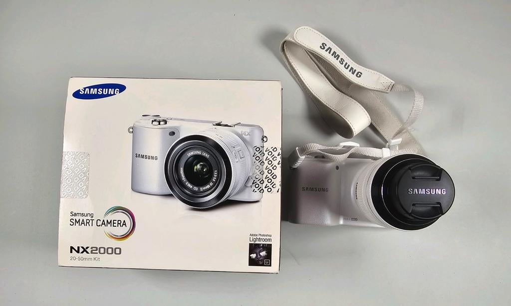 Samsung Smart Camera NX2000 – 20-50mm Kit – B-Grade, Audio, Tv en Foto, Fotocamera's Digitaal, Compact, Refurbished, Ophalen of Verzenden