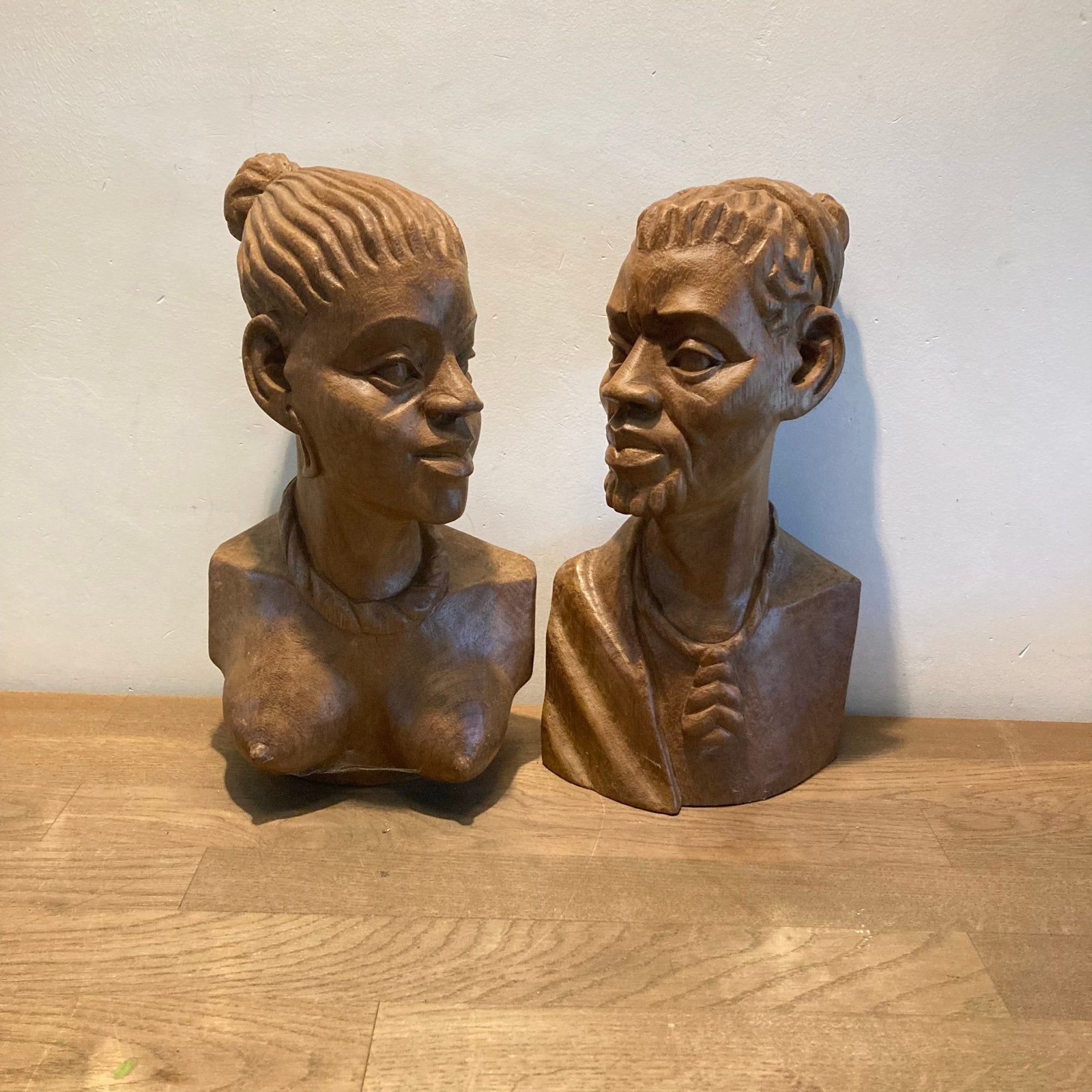 Vintage Muaka Cyrille Boma Houtsnijwerk Beelden Man en Vrouw, Antiek en Kunst, Houtsnijwerk, Ophalen of Verzenden, Handgemaakt