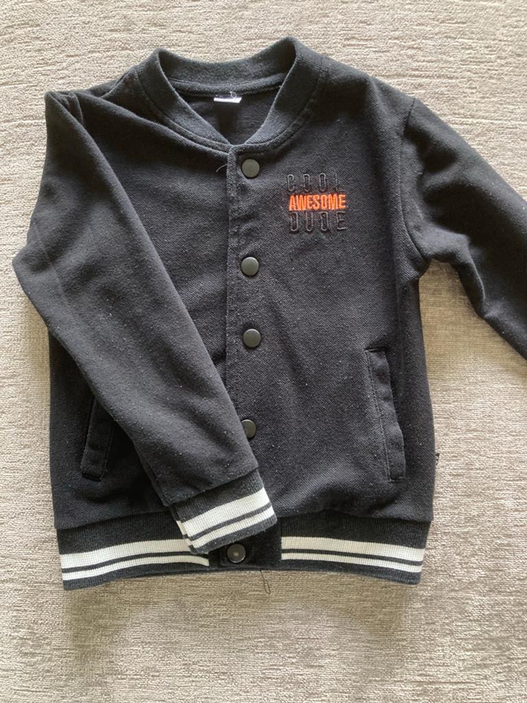 Vest maat 110/116, Kinderen en Baby's, Kinderkleding | Maat 110, Ophalen of Verzenden, Gebruikt, Jongen of Meisje, Trui of Vest