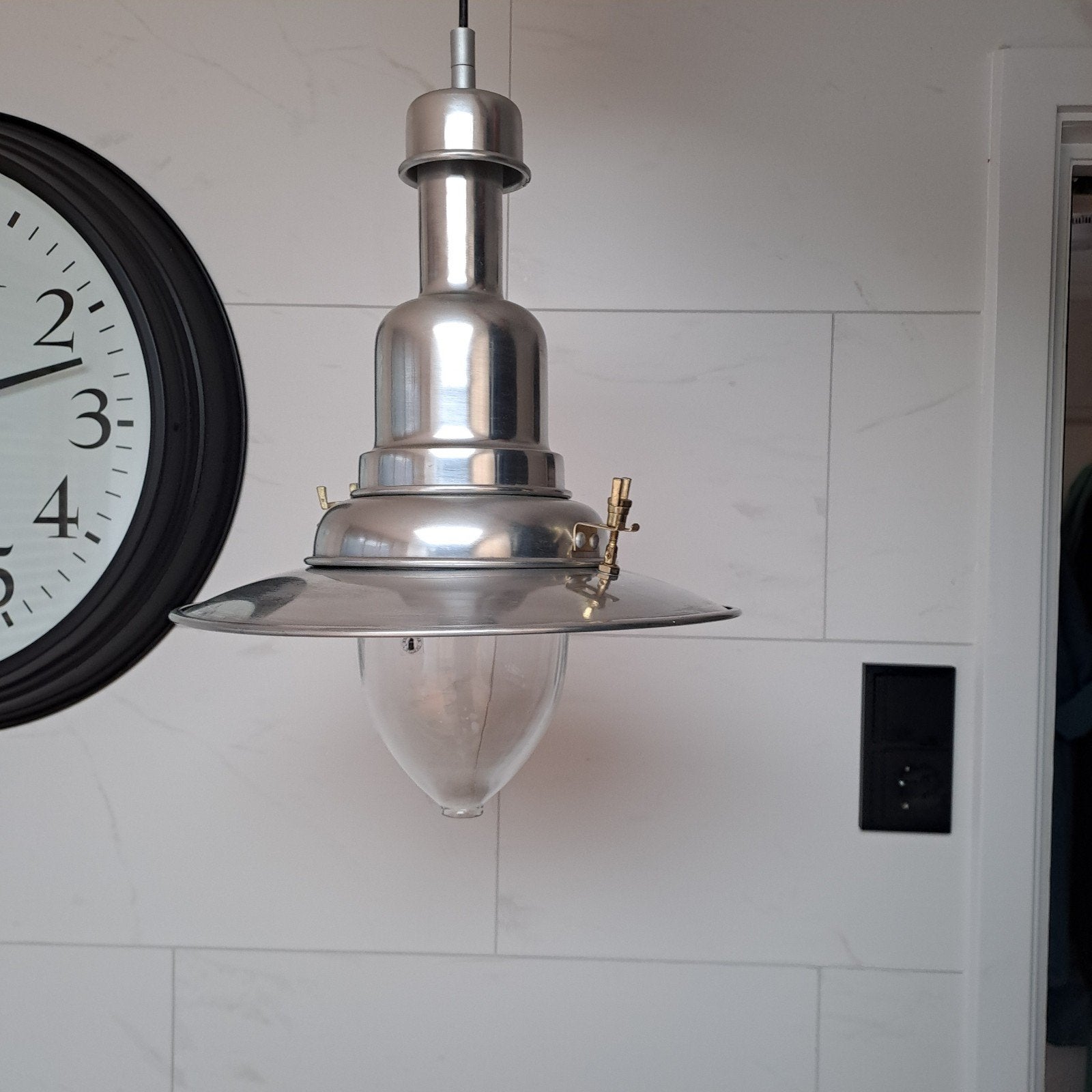 Ottava Aluminium Scheepslamp Hanglamp met Mondgeblazen Glas, Huis en Inrichting, Lampen | Hanglampen, Gebruikt, Maritiem, Industrieel