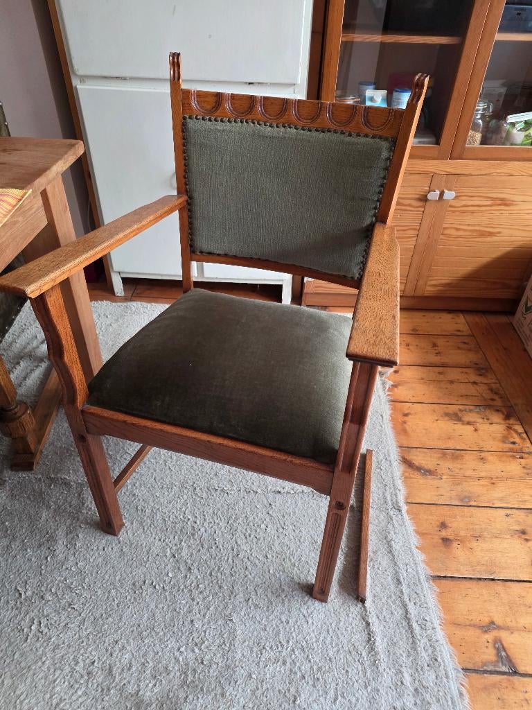 Oude stoel - kapot, Huis en Inrichting, Ophalen, Gebruikt, Bruin, Klassiek