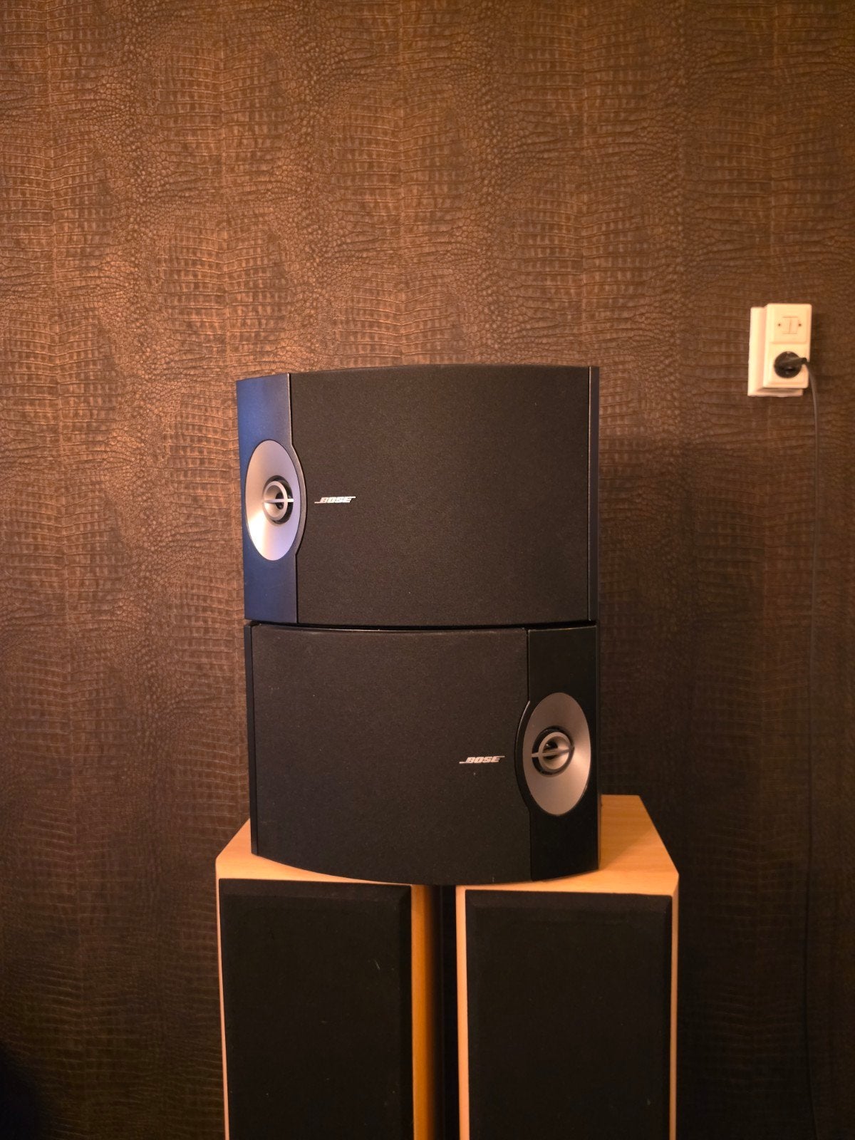 Bose 301 Series V Direct/Reflecting luidsprekers, Gebruikt, Ophalen of Verzenden, Bose, Geschikt voor surround/home cinema