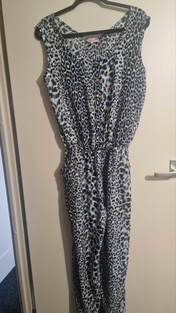 Leopard Print Jumpsuit - Maat M, Kleding | Dames, Jumpsuits, Maat 38/40 (M), Zwart, Ophalen of Verzenden, Onbekend