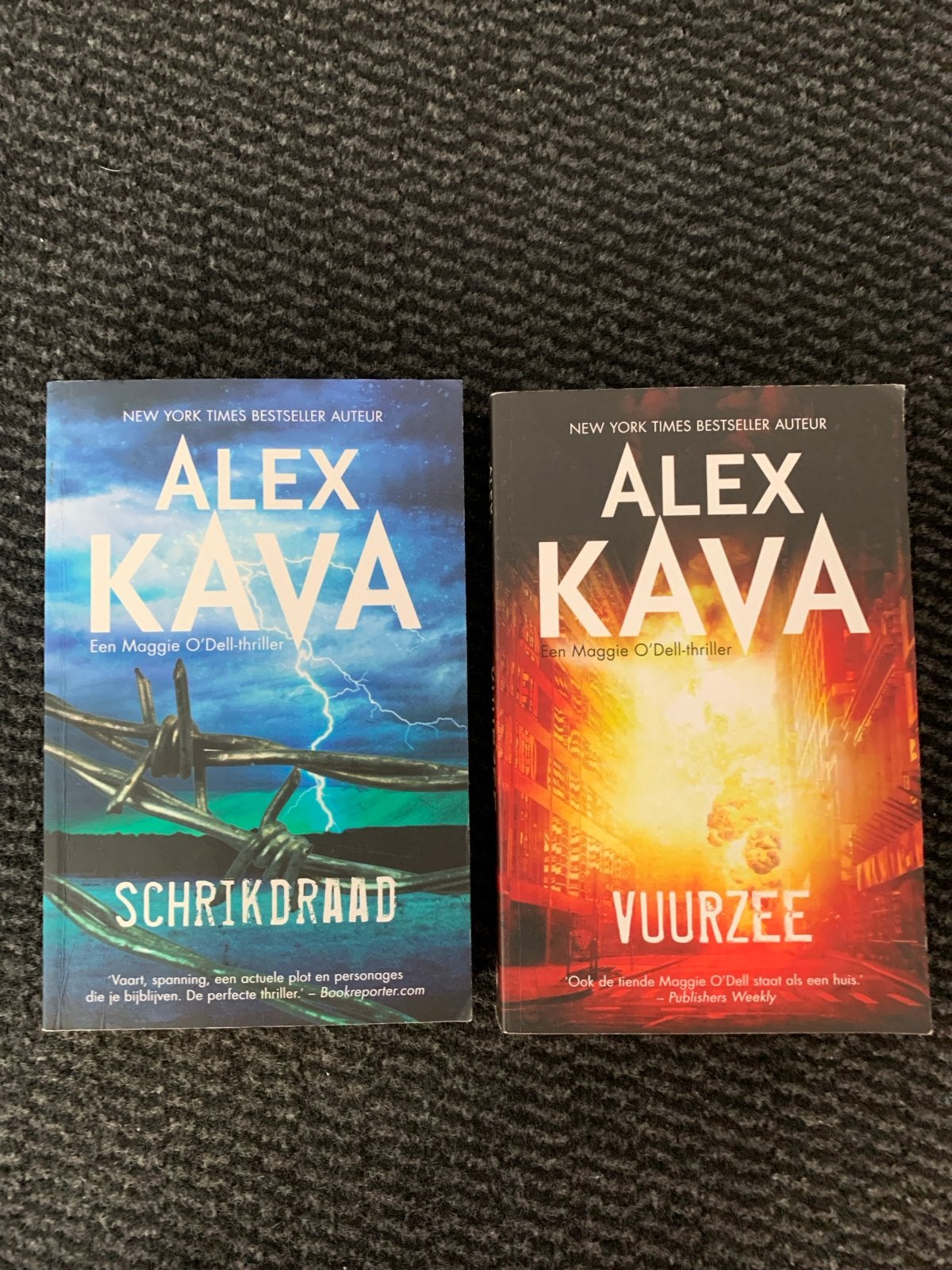 Alex Kava Thriller Boeken: Schrikdraad & Vuurzee, Ophalen of Verzenden, Gelezen, Amerika