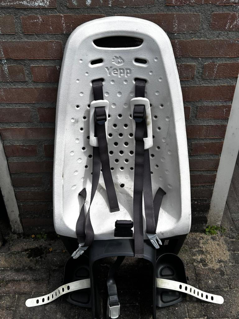 Yepp kinderstoel fiets wit incl. adapter, Achterzitje, Ophalen, 15 t/m 25 kg, Gebruikt