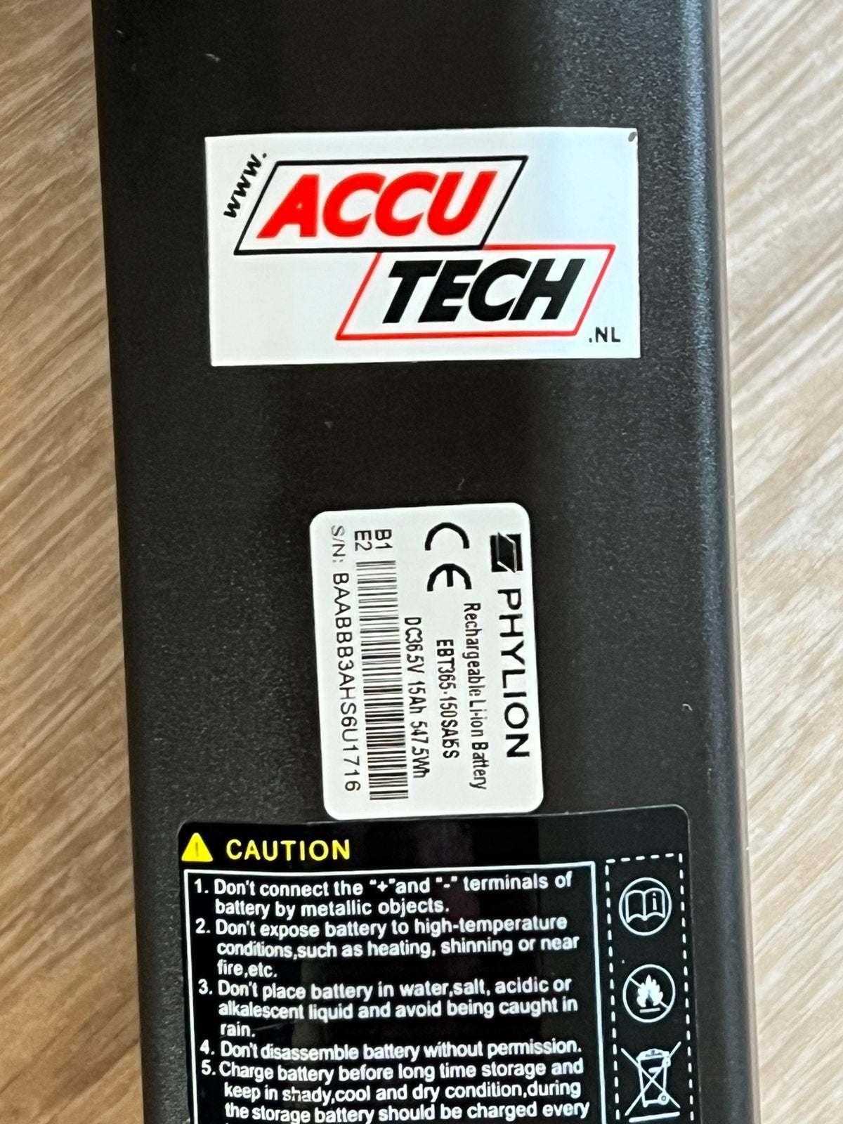 Ebike accu merk Amslot Milton, Zo goed als nieuw
