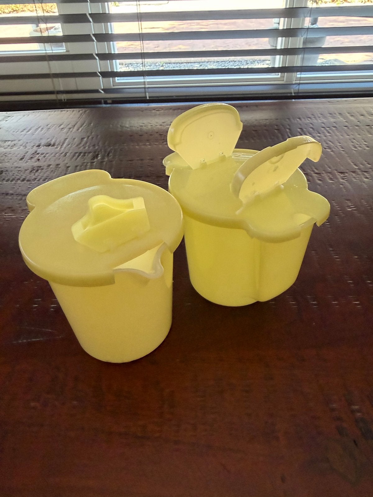 Vintage Tupperware set  roomstel-Zacht geel melk & suiker, Gebruikt, Geel, Overige typen, Ophalen of Verzenden