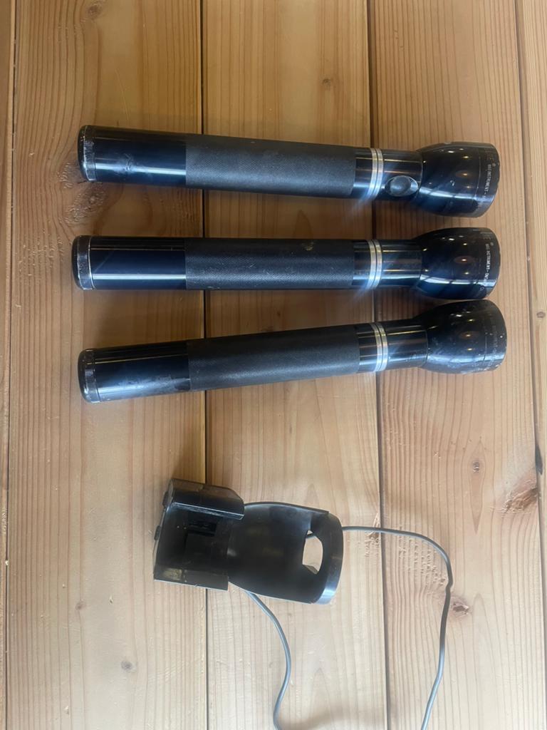 3 maglite zaklampen oplaadbaar 32cm, Ophalen, Gebruikt, Batterij