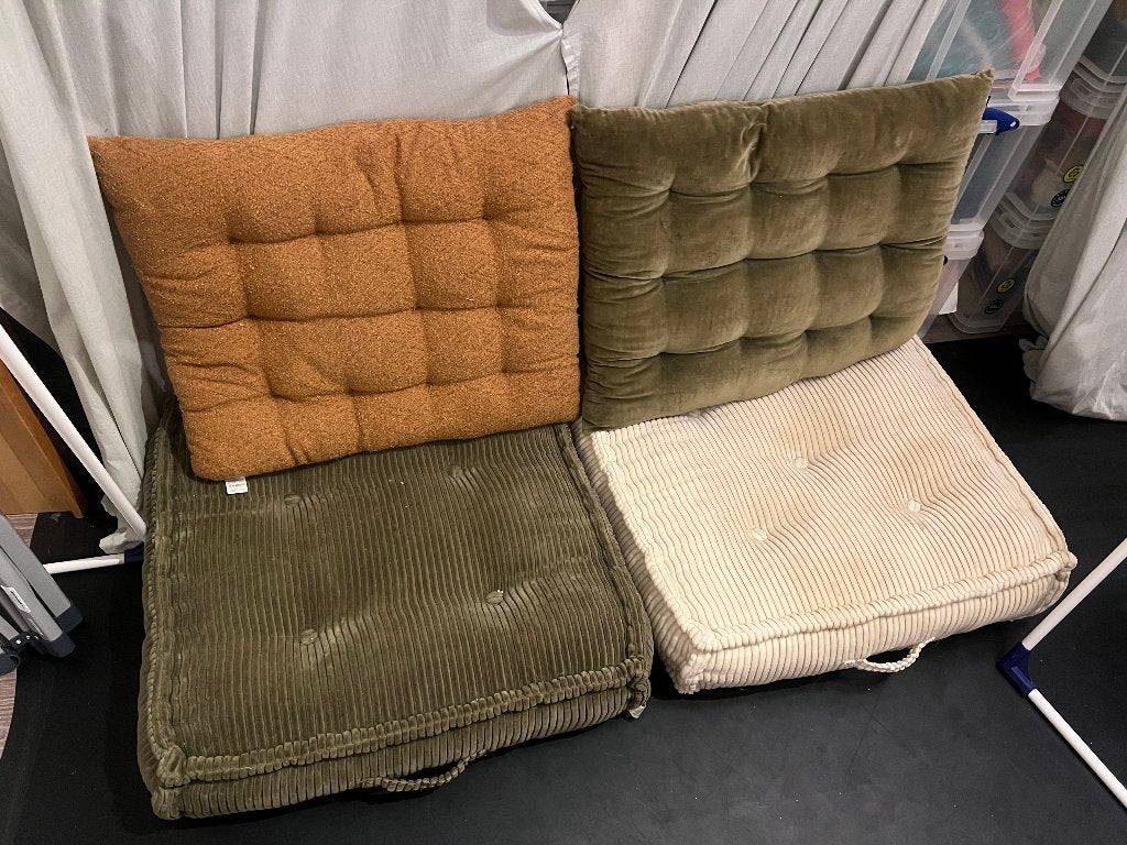4 grote lounge matraskussens loungebank kussens zitkussens, Huis en Inrichting, Woonaccessoires | Kussens, Gebruikt, Meerkleurig
