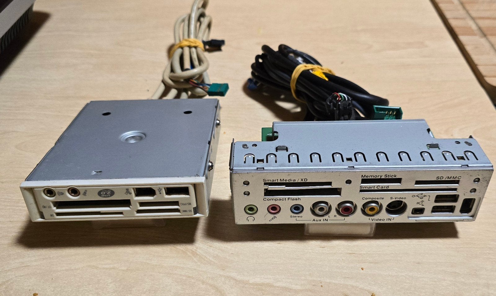 2 Cardreaders Desktop Computer s PC., Ophalen of Verzenden, Refurbished, Asus
