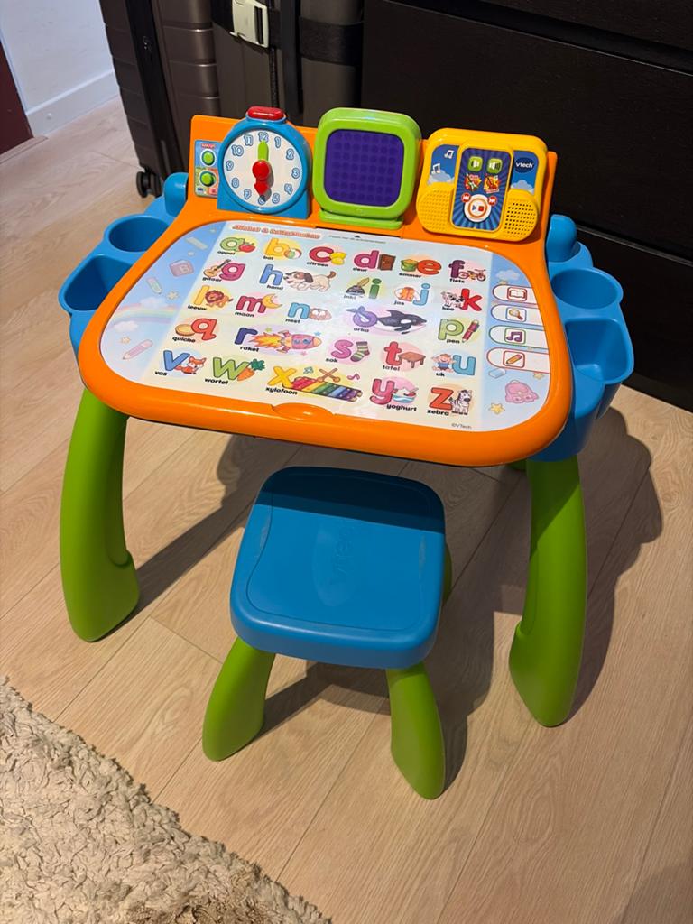 VTech Magisch Speel- en Leer Bureau met Stoeltje, Ophalen of Verzenden, Gebruikt, 2 tot 4 jaar