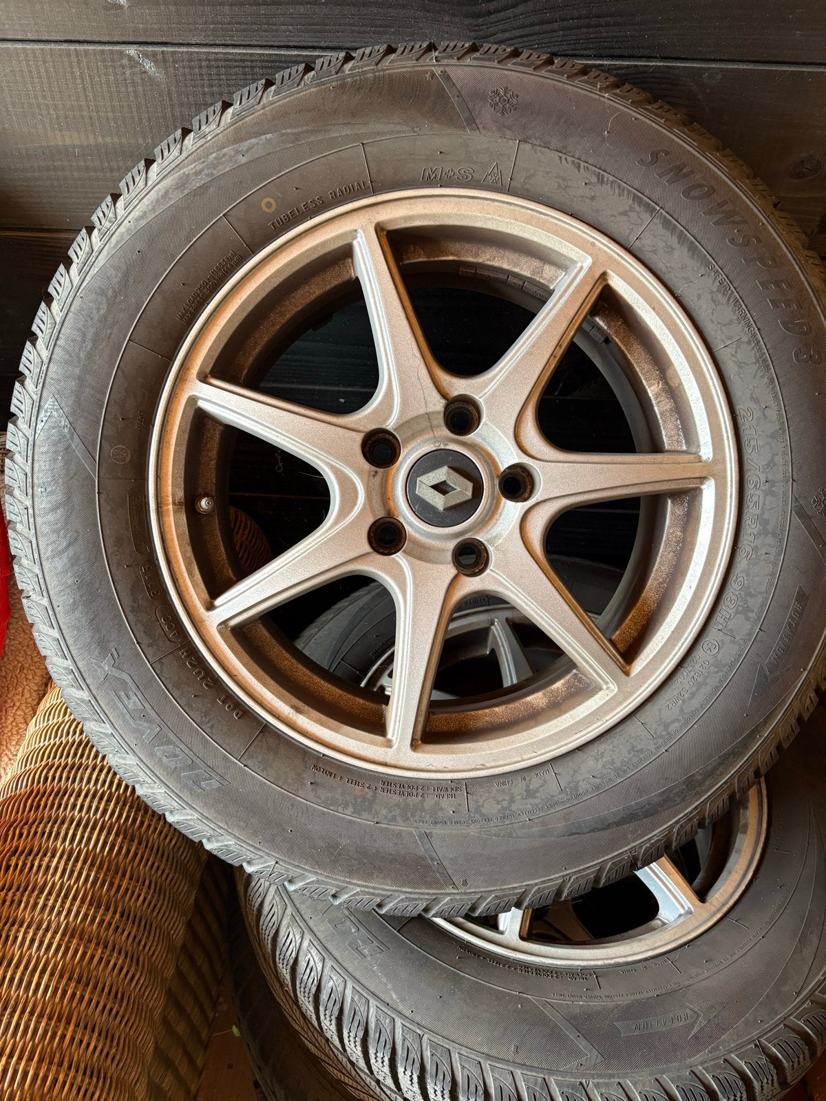 Winterbanden met velgen - Renault Kadjar en andere modellen, Ophalen, 16 inch, Banden en Velgen, Winterbanden