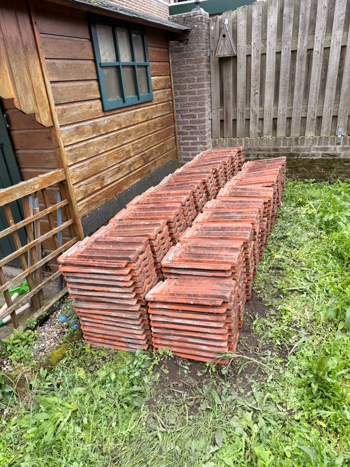 280 Rode dakpannen gebr. Laumans Tegelen, Ophalen, Steen of Klei, Zo goed als nieuw, 15 m² of meer