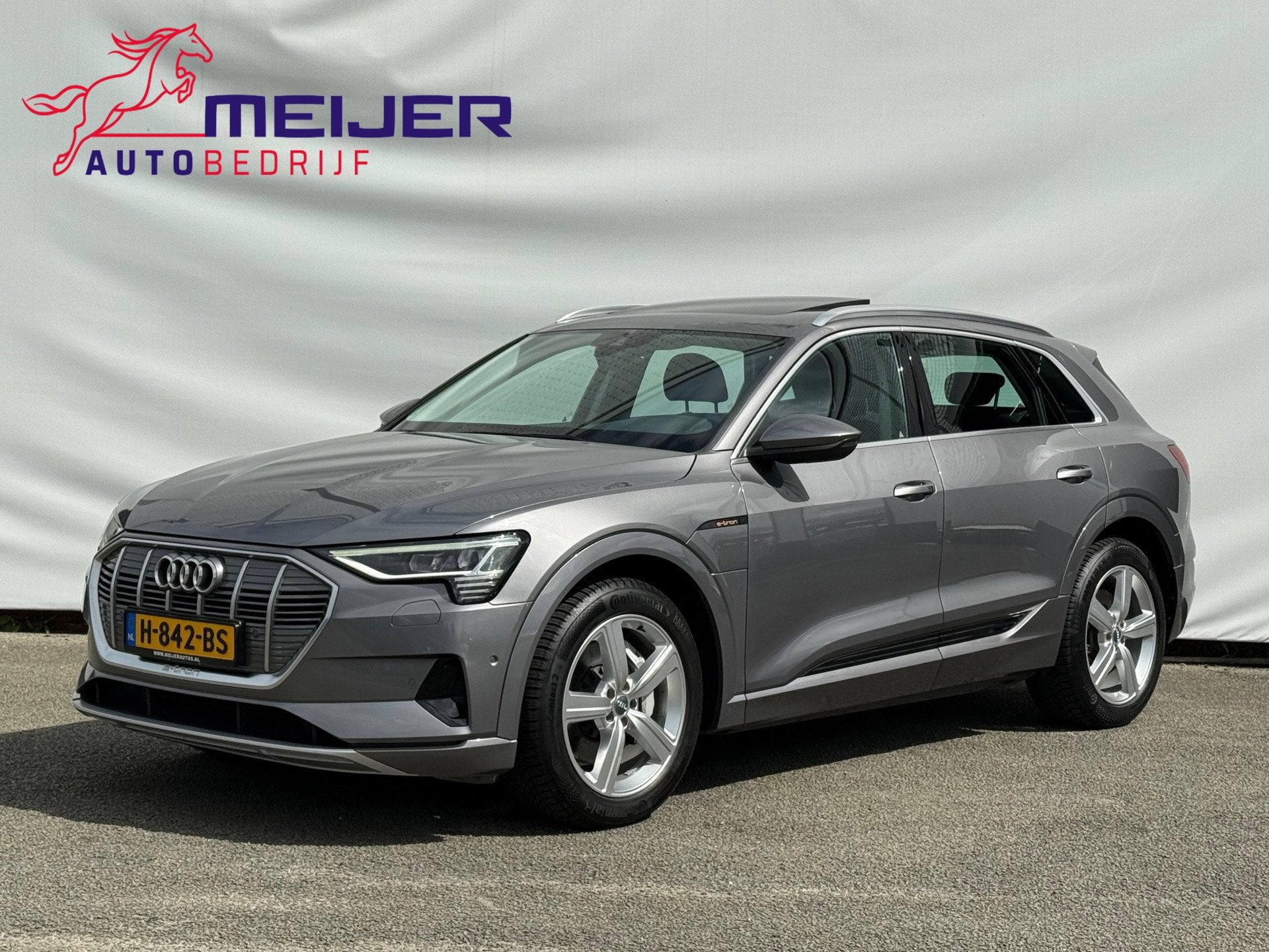 Audi E-tron E-tron 50 quattro Launch edition plus 71 kWh SOH, Auto's, Dealer onderhouden, 300 km, Vierwielaandrijving, SUV of Terreinwagen