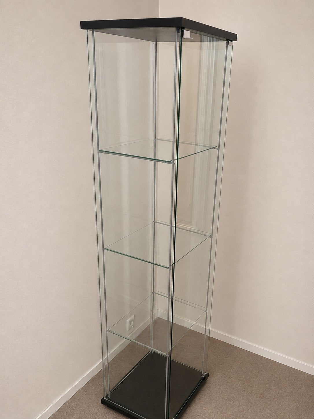Ikea Detolf Vitrinekast met 3 Glazen Schappen, Ophalen, Met plank(en), Minder dan 50 cm, Gebruikt