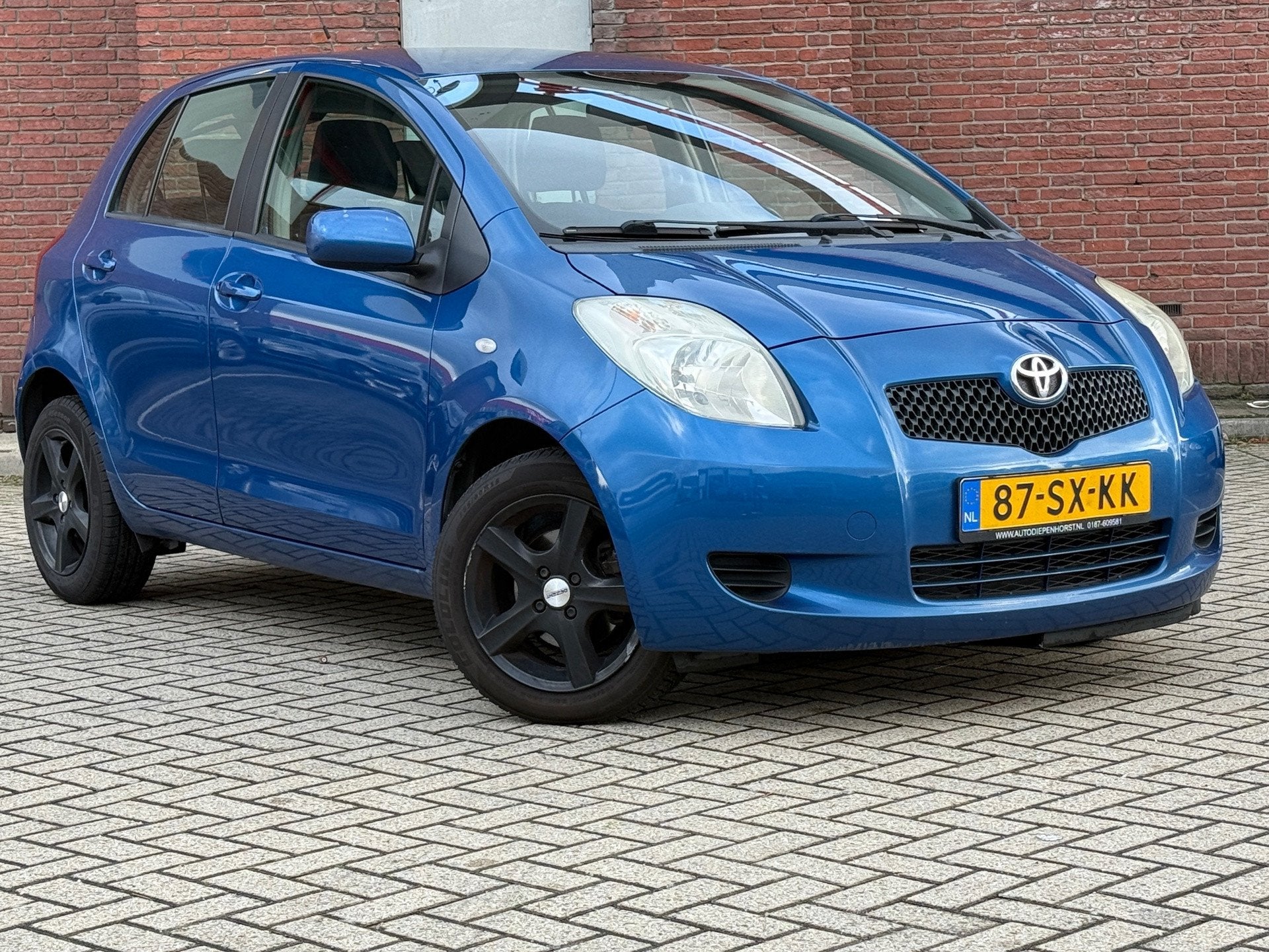Toyota Yaris 1.3 VVTi Sol MMT| AUTOMAAT | 5DRS | AIRCO | GOE, 750 kg, 4 cilinders, Blauw, Origineel Nederlands