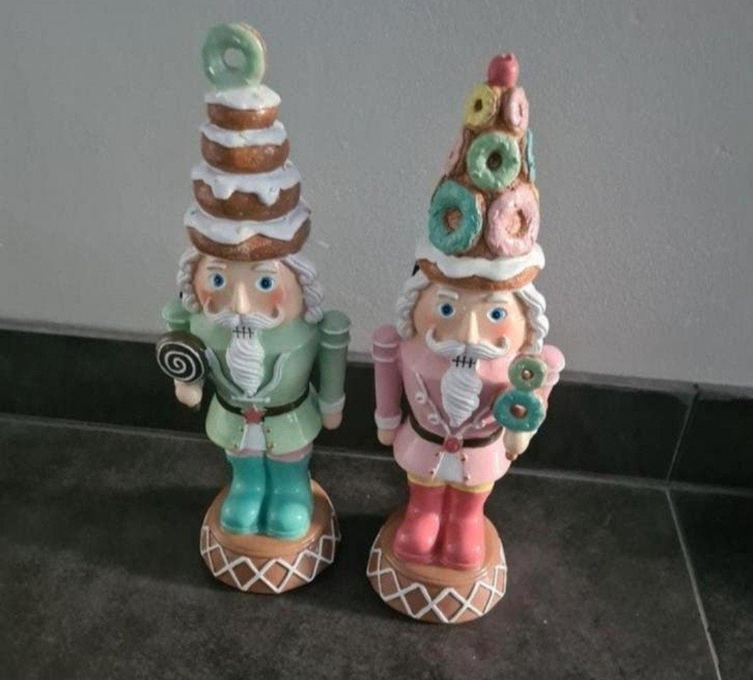 2 notenkrakers nieuw 30 cm hoog, Diversen, Ophalen of Verzenden, Nieuw