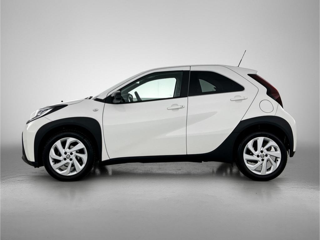 Toyota Aygo X 1.0 VVT-i MT first (bj 2022), Stof, Gebruikt, 920 kg, 4 stoelen