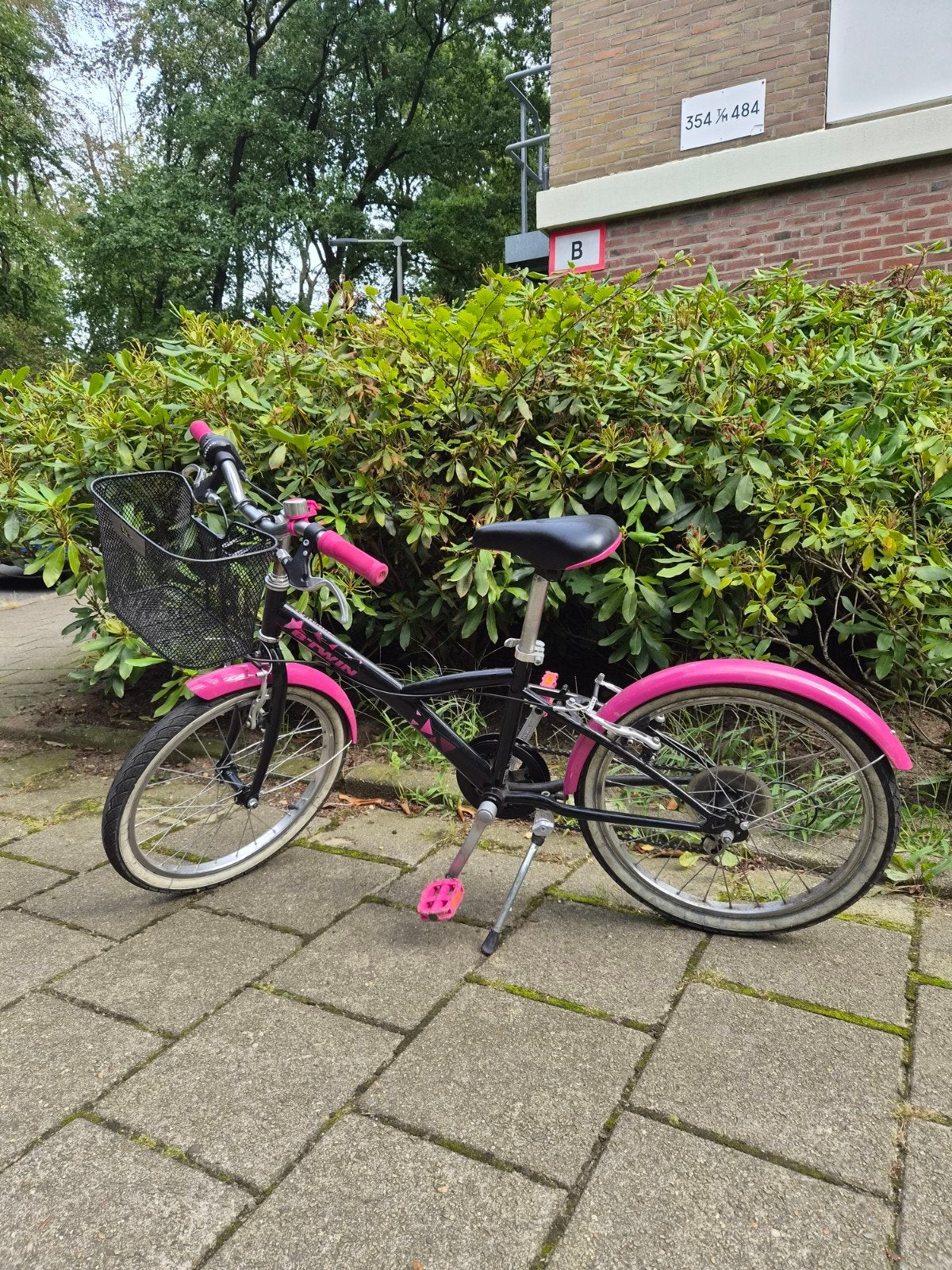 Kinderfiets meisje 20 inch met versnellingen en mandje, Ophalen, 20 inch of meer, Gebruikt, Velgrem