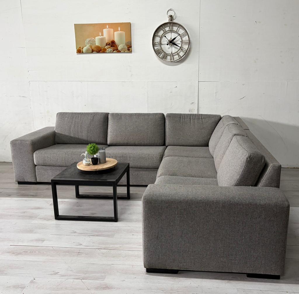 Hoekbank Grijs - Direct leverbaar, 250 tot 300 cm, Hoekbank, Ophalen of Verzenden, Zo goed als nieuw