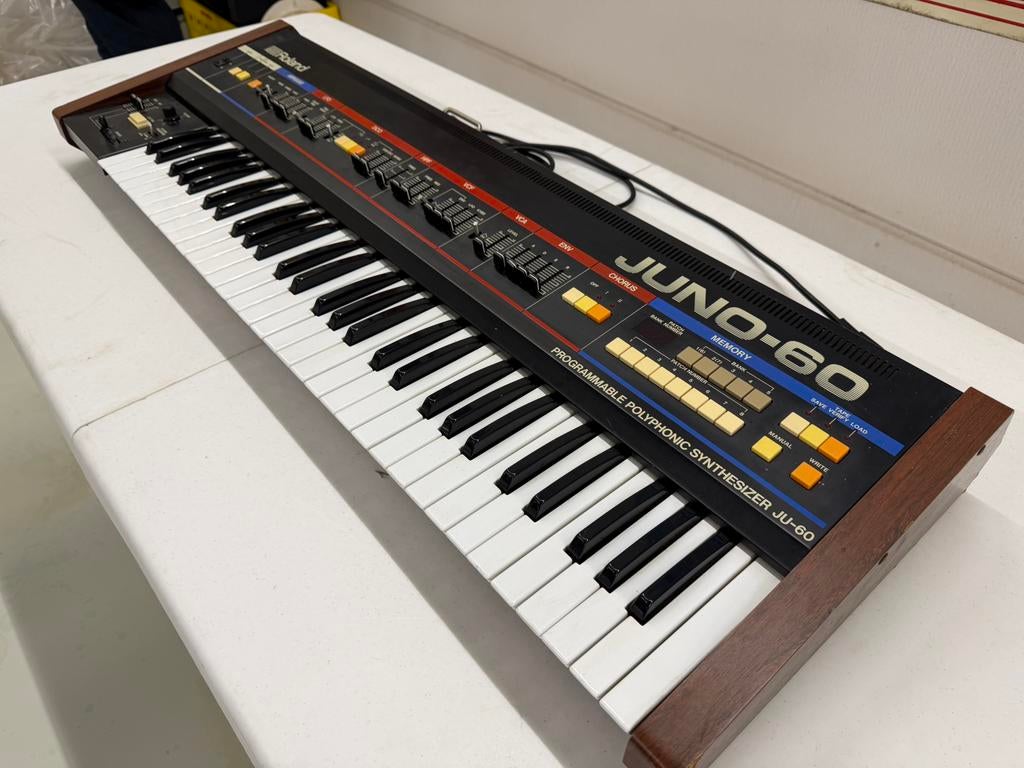 Roland JUNO-60 Synthesizer, Muziek en Instrumenten, Ophalen, Gebruikt, 61 toetsen, Roland