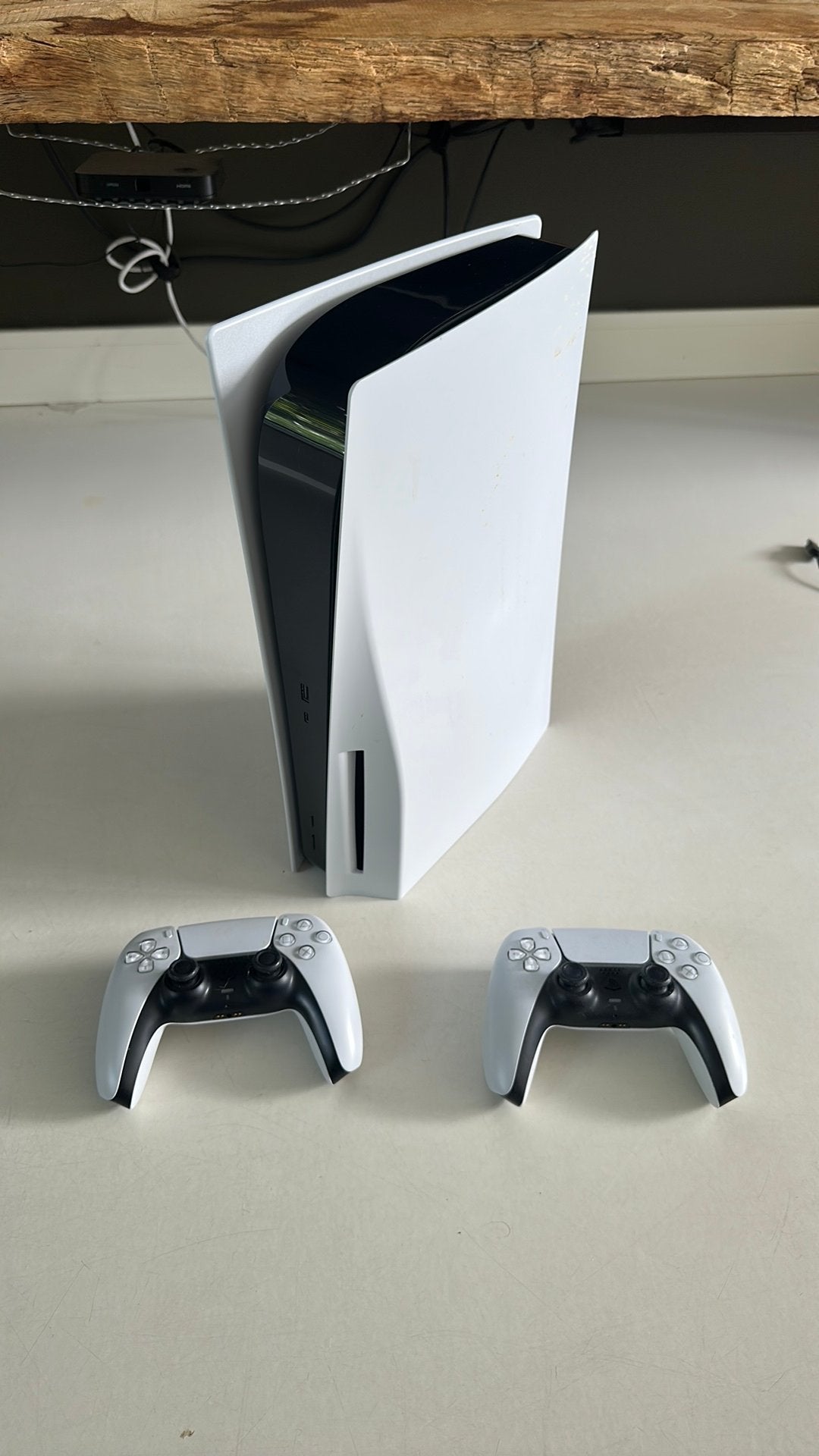 Playstation 5 met 2 controllers, Spelcomputers en Games, Spelcomputers | Sony PlayStation 5, Ophalen, Gebruikt