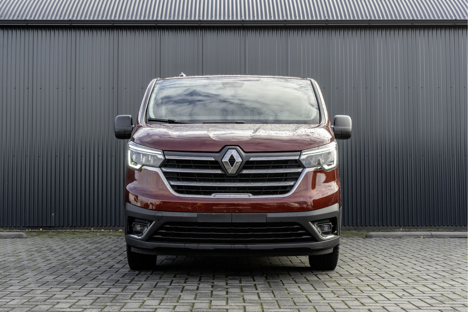 Renault Trafic Blue dCi 150PK | 9-Zits | LED | Camera | Navi, Auto's, Voorwielaandrijving, 1893 kg, Gebruikt, Bedrijf