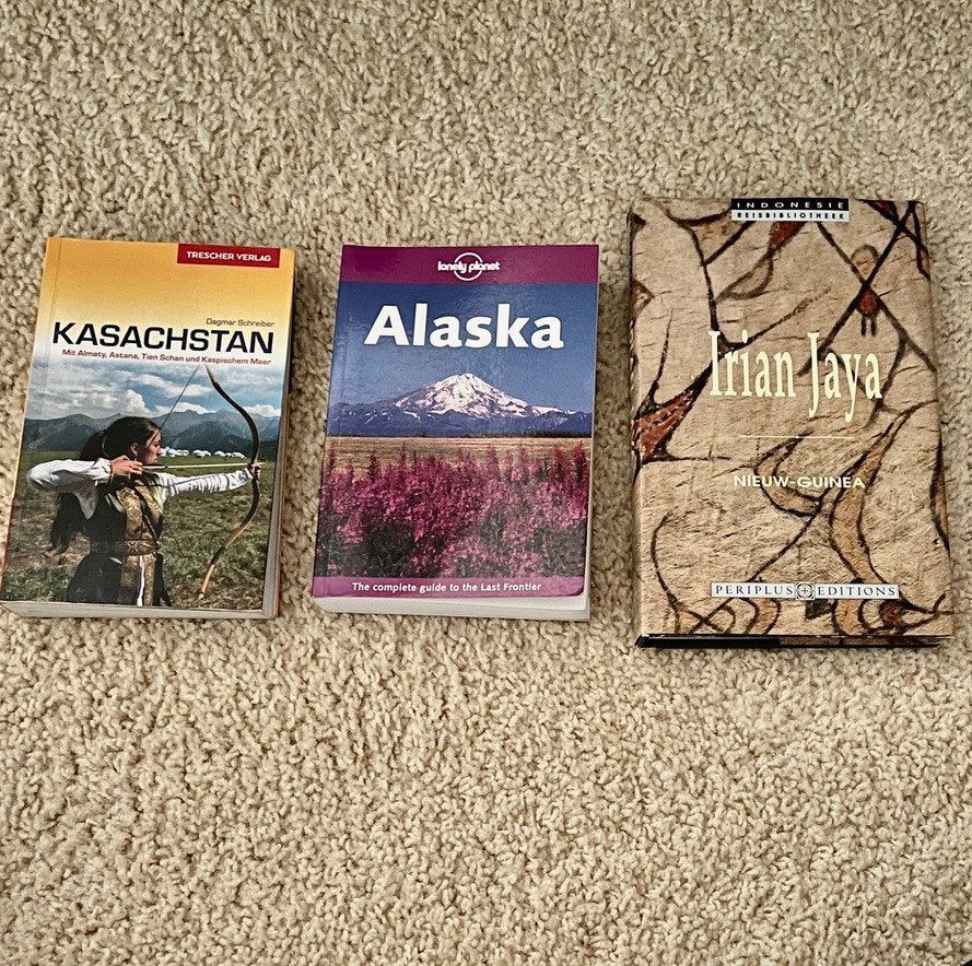 Reisgidsen Alaska, Kazakstan, IrianJaya, Boeken, Overige merken, Europa, Ophalen of Verzenden, Zo goed als nieuw