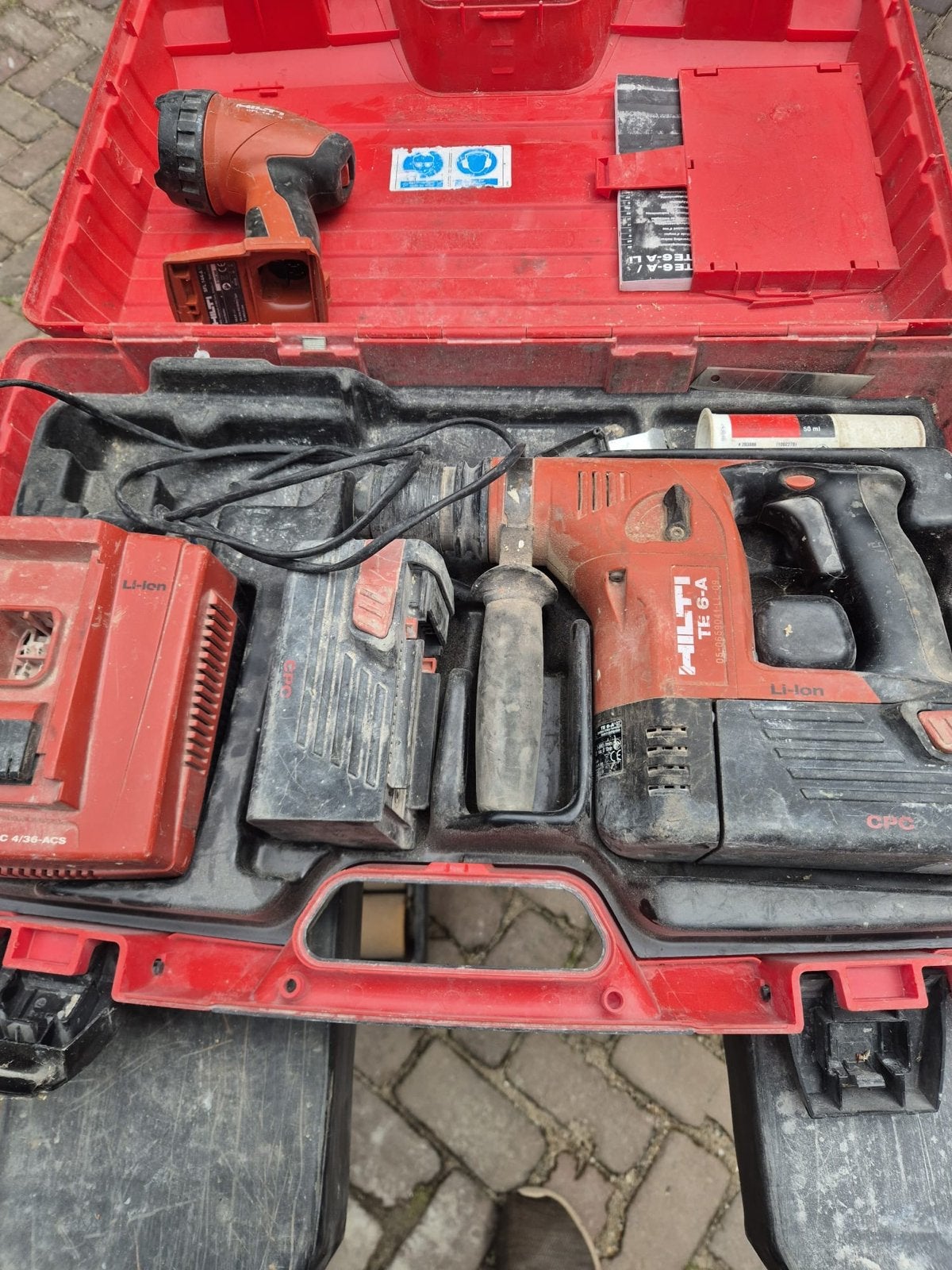Hilti Boorhamer TE 6-A met accu en zaklamp, Ophalen, Boor- en/of Breekhamer, Klopboormechanisme, Gebruikt