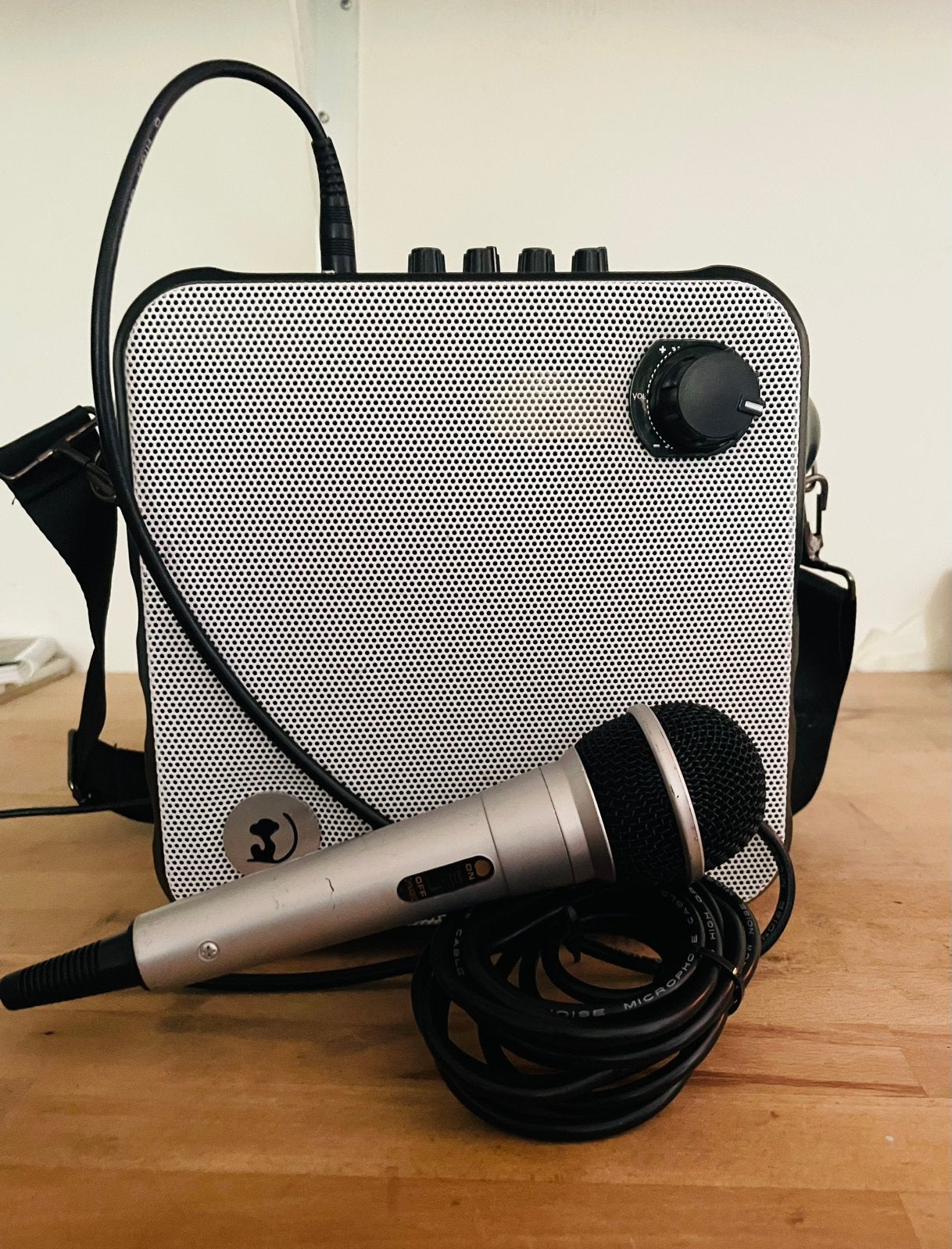 Stoere Wonky Monkey Bluetooth / Party Speaker met microfoon, Bluetooth, Gebruikt, Party speaker, Minder dan 60 watt