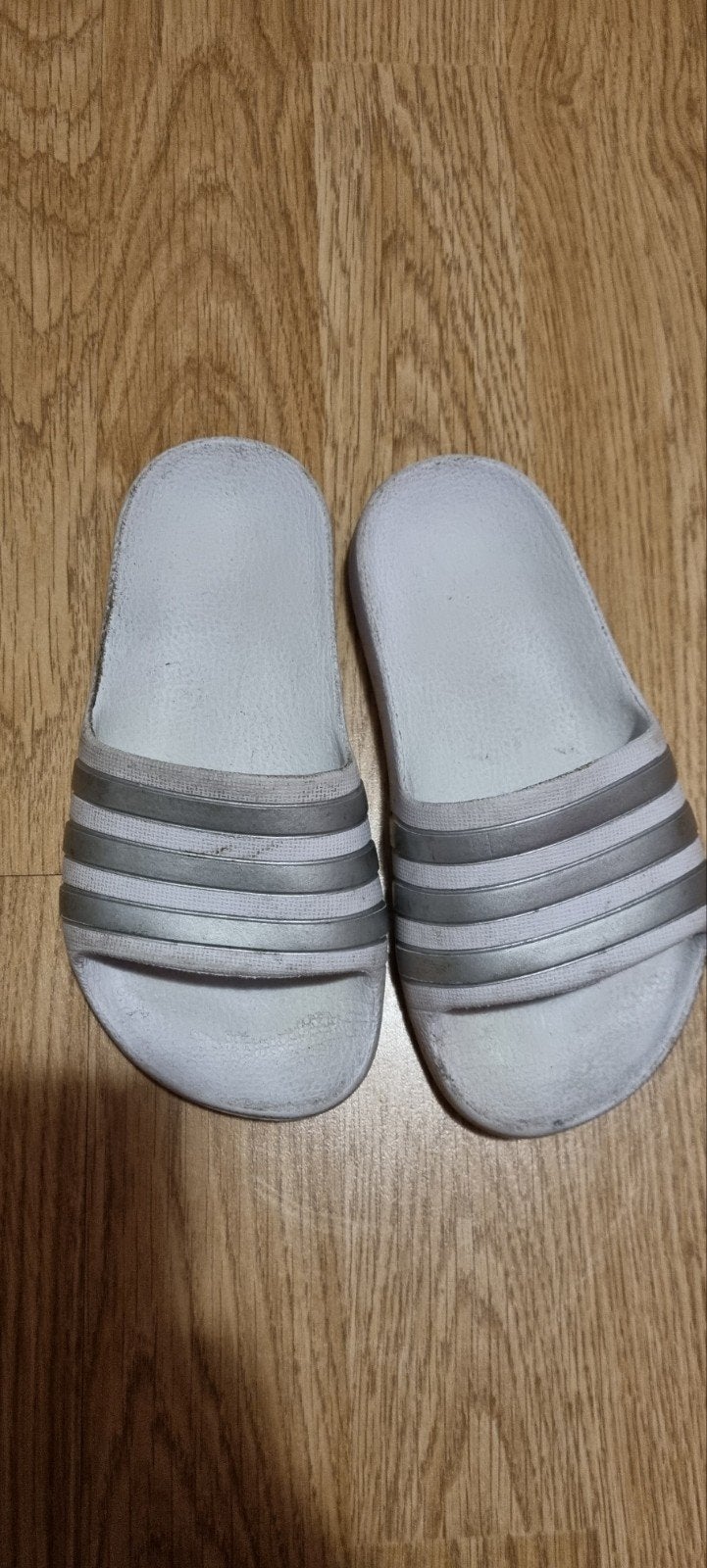 Adidas slippers maat 28, Adidas, Gebruikt, Jongen of Meisje, Overige typen
