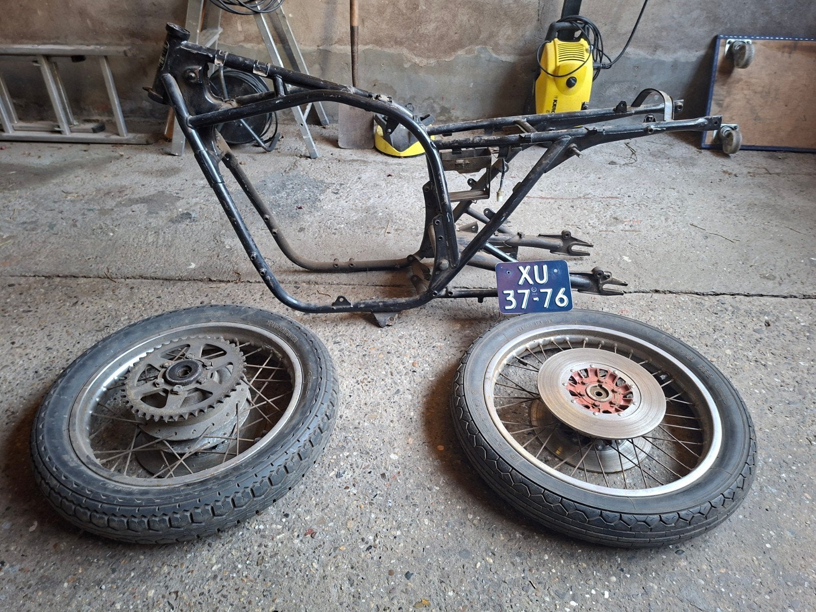 Frame Suzuki GS750, Ophalen