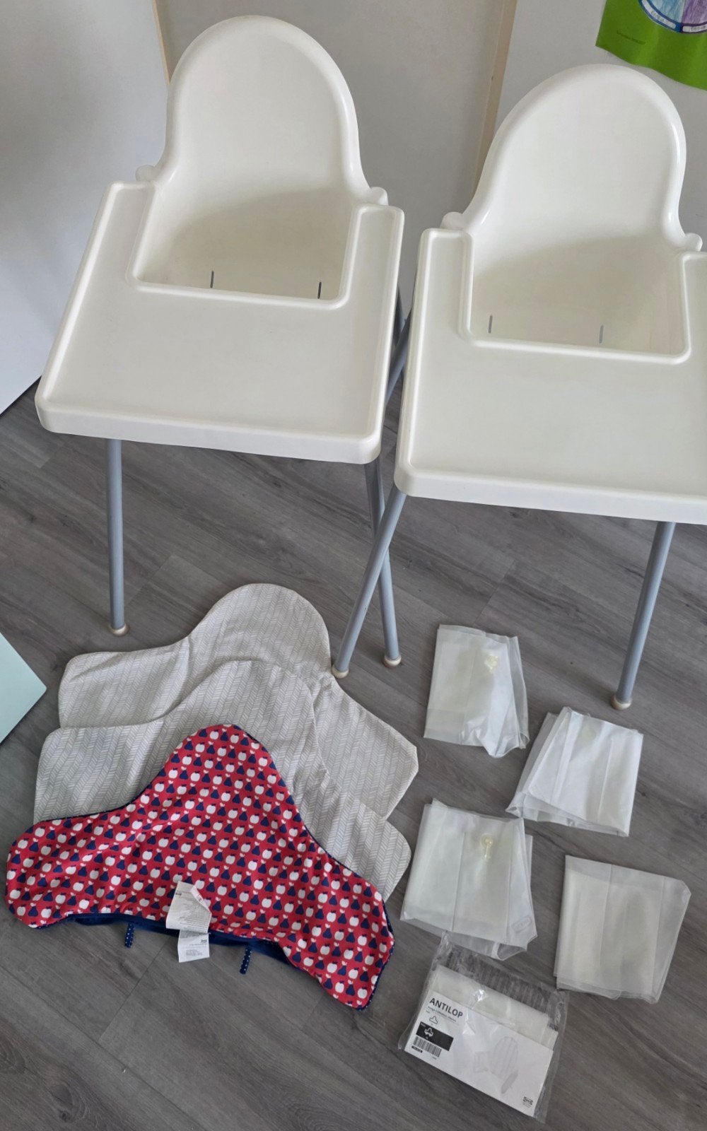 2x ikea kinderstoel antilop, Ophalen, Gebruikt, Overige typen, Afneembaar eetblad