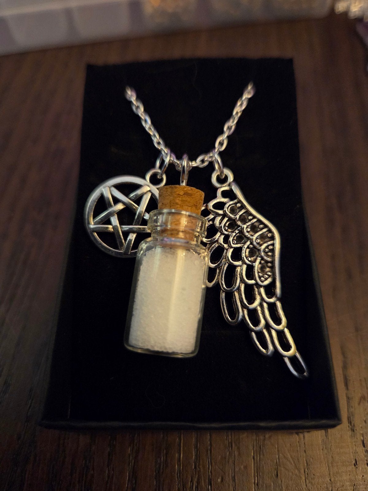 Zelfgemaakte halsketting Supernatural, Ophalen of Verzenden, Nieuw, Zilver, Overige materialen