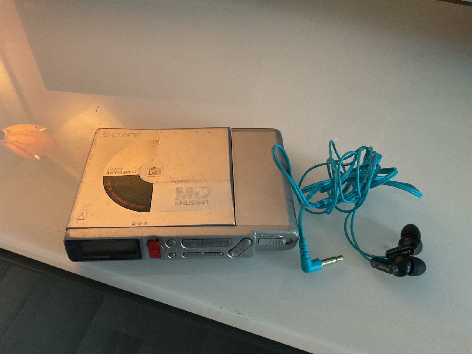 🔥 Sony MD Walkman MZ-R37 Minidisc Speler met Oortjes 🔥, Ophalen of Verzenden, Minidisc-speler