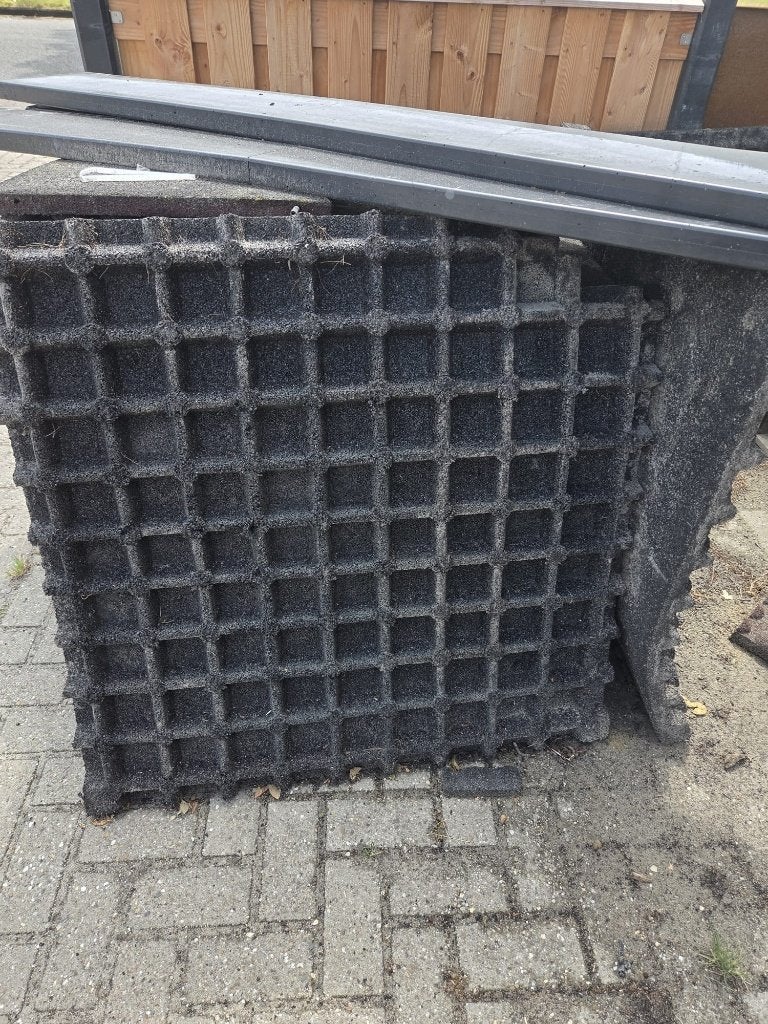 Rubberen tegels 100 x 100x 6,5   Beschadigd, Dieren en Toebehoren, Onbekend, Onbekend, Onbekend, Weidegang