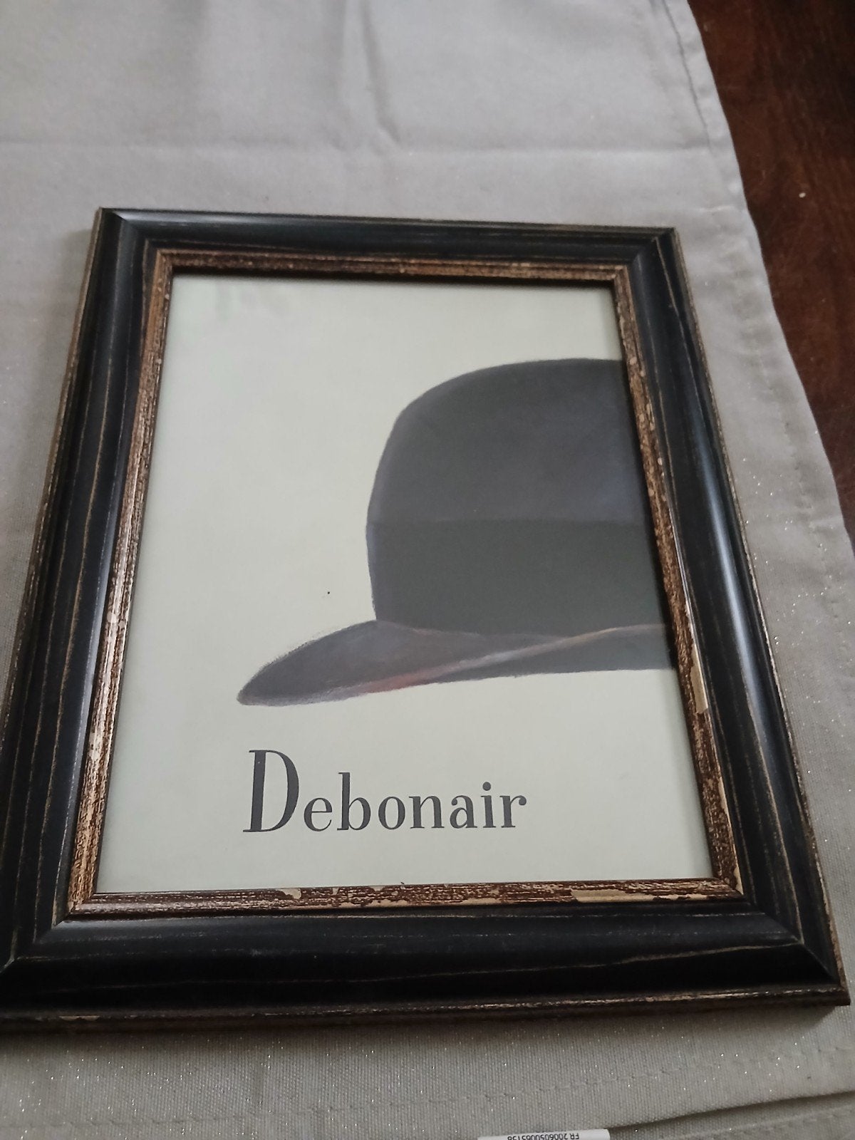 Ingelijste print 'Debonair' - Zwarte lijst met gouden rand, Hangend, Gebruikt, Zwart, Hout
