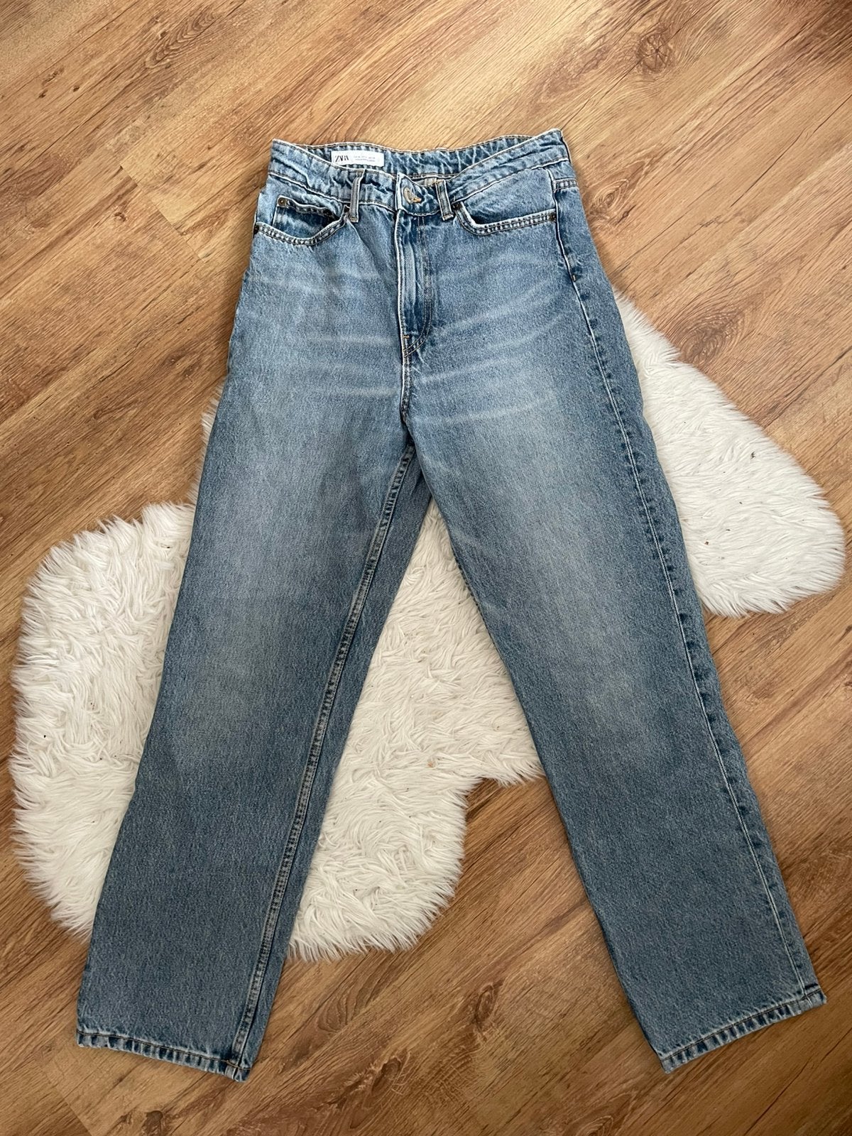 Mom jeans, zara, maat M, blauw, Ophalen of Verzenden, Zo goed als nieuw, Blauw, W28 - W29 (confectie 36)