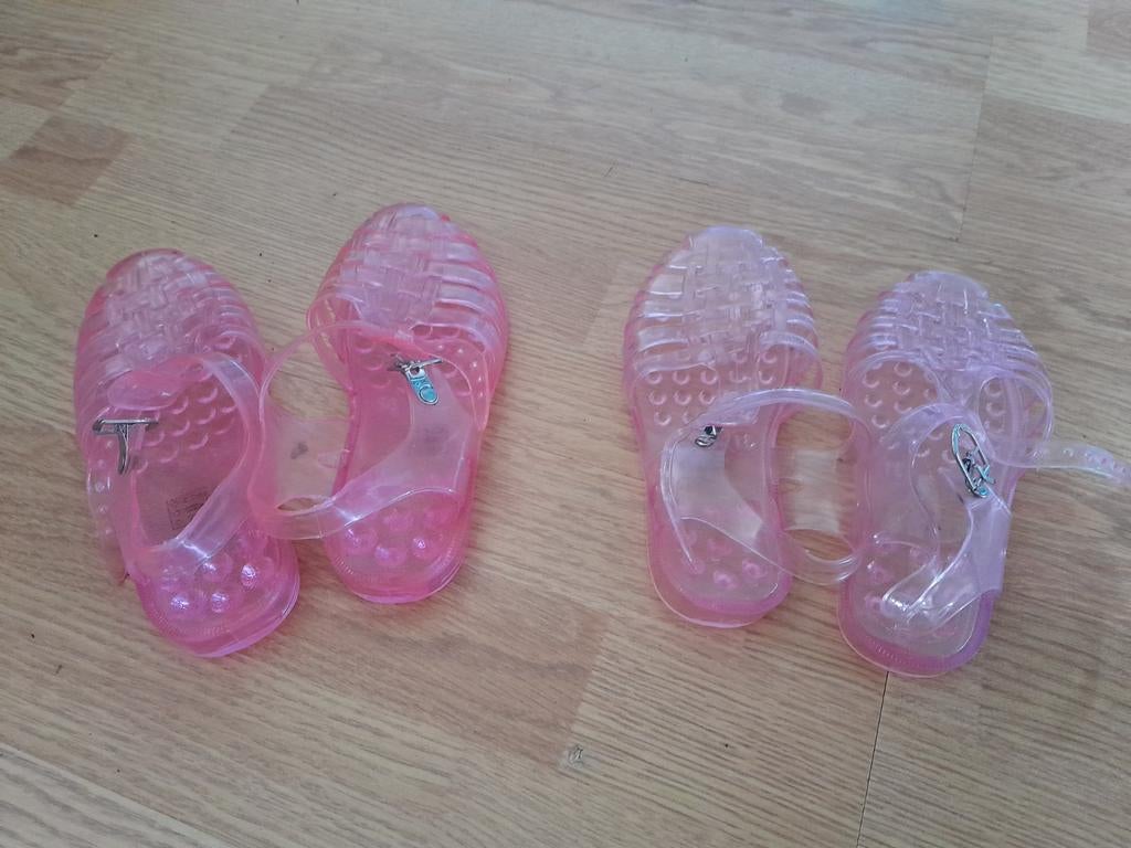 2 paar waterschoenen, maat 31 en 32, Kinderen en Baby's, Kinderkleding | Schoenen en Sokken, Meisje, Schoenen, Ophalen of Verzenden