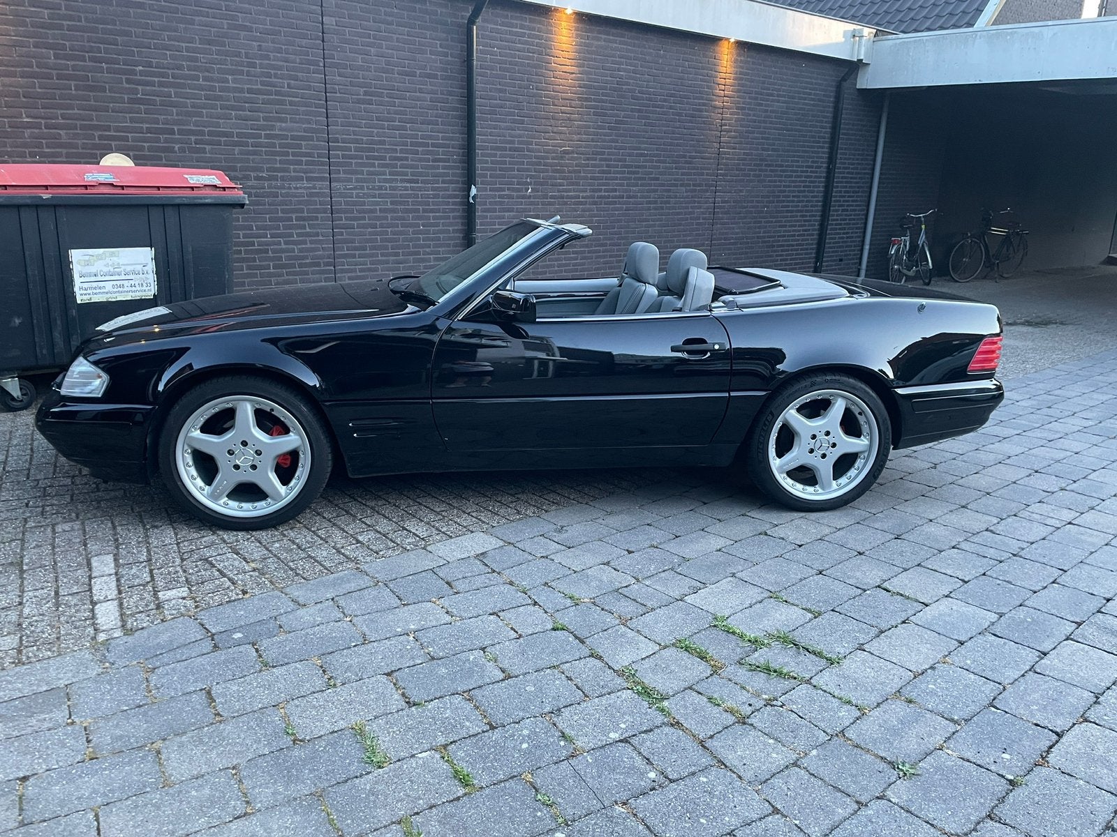 Mercedes-Benz R129 SL 3.2 Sl320 Roadster AUT 1997 Zwart AMG, Auto's, Automaat, Achterwielaandrijving, Cabriolet, Grijs