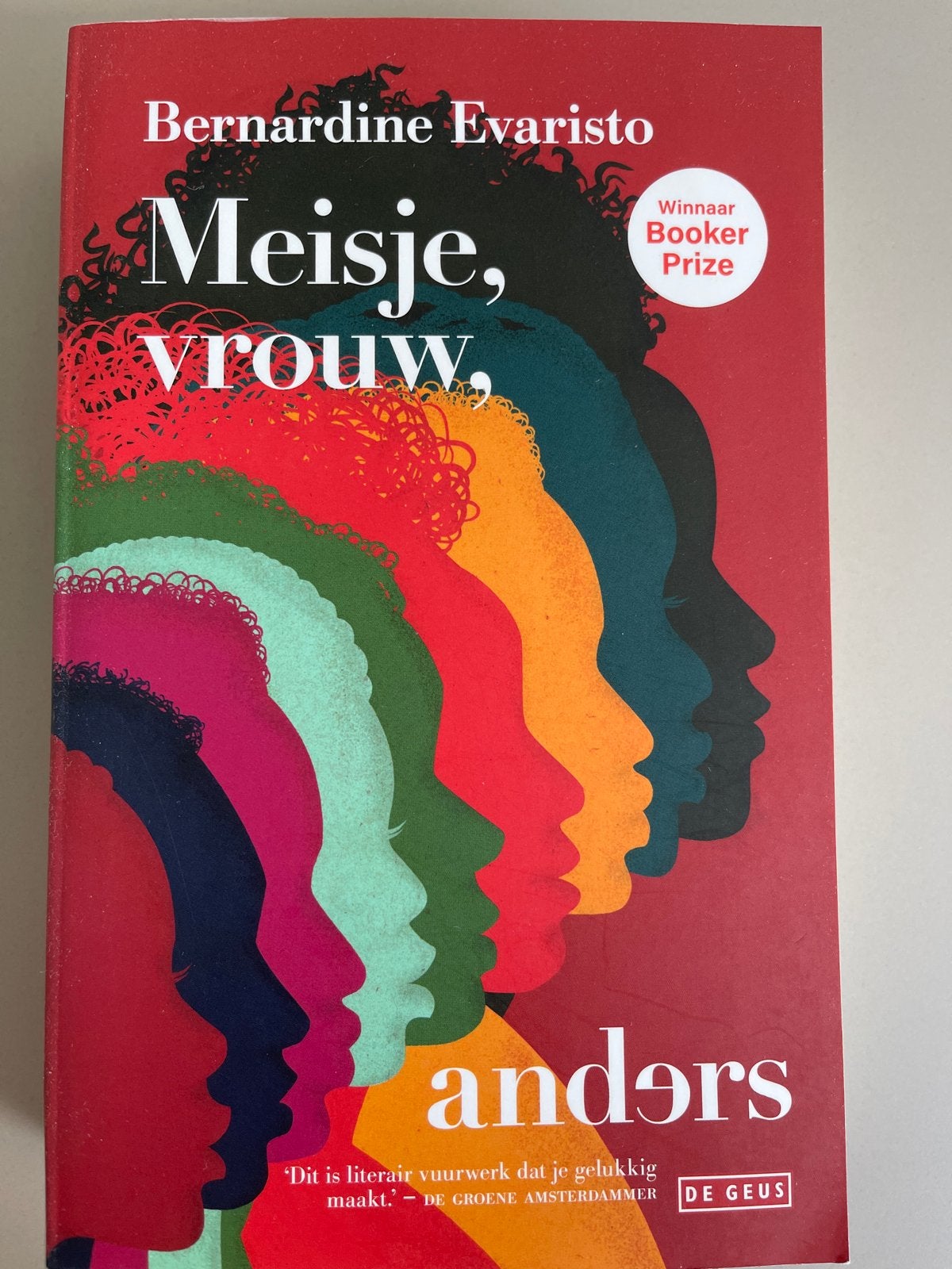 Meisje, vrouw, anders - Bernardine Evaristo (Booker Prize), Ophalen of Verzenden, Zo goed als nieuw, Europa overig
